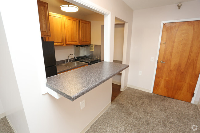 Interior Photo - Rose Tower Apartments