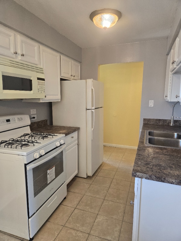 Building Photo - 1505 S Canford Cliffs Dr
