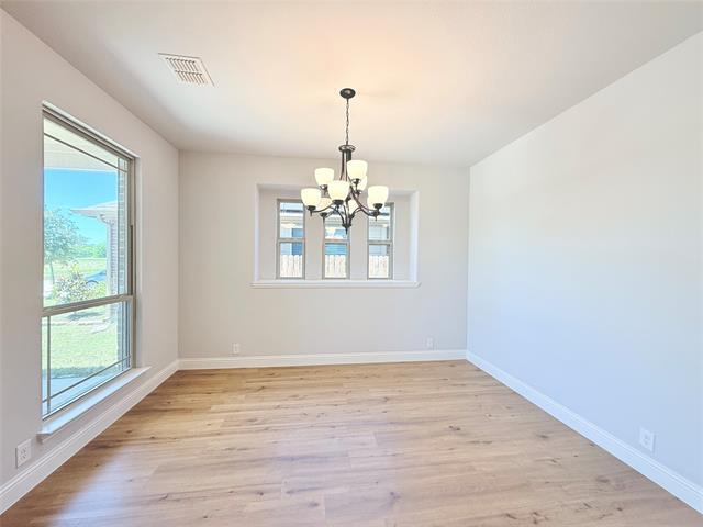 Foto del edificio - 4011 Three Forks Rd