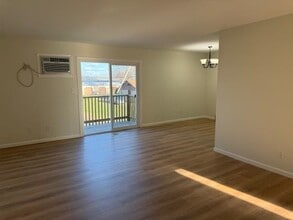 Building Photo - 106 S 3rd Ave