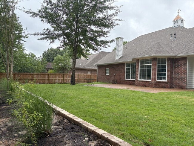 Building Photo - 1232 Sugar Ln