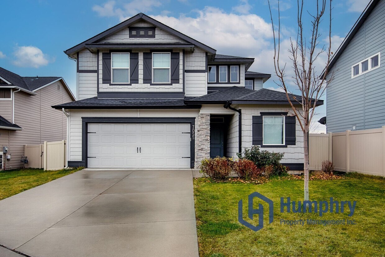 Foto principal - Beautiful home in South East Boise