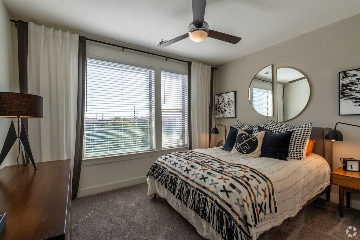 Foto del edificio - 13100 Avery Ranch Blvd