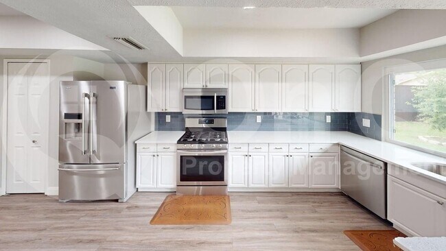 Foto del edificio - 6203 Rainier Rd