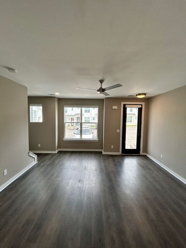 Building Photo - 303 Jeffries Wy