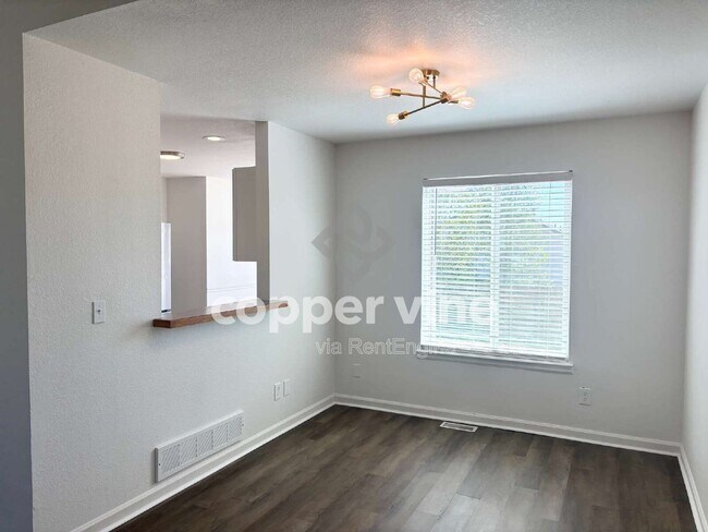 Foto del edificio - 700 4th St