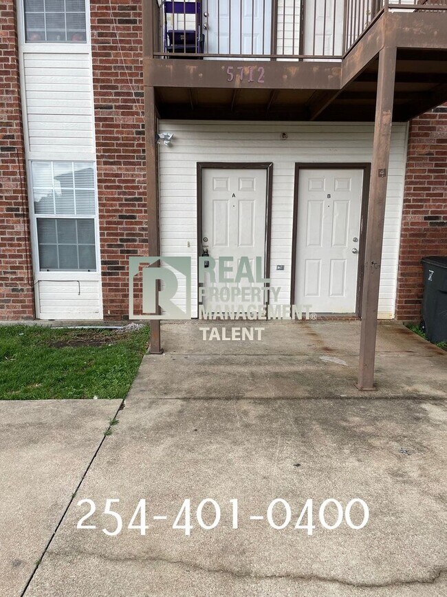 Building Photo - 5712 Redstone Dr