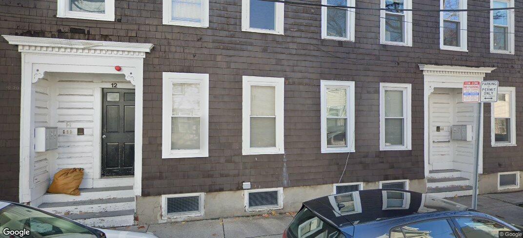 Primary Photo - 12 Hunting St