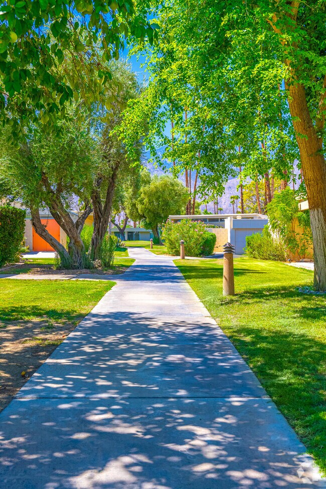 Seven Lakes Country Club Townhouses for Rent Palm Springs, CA 19