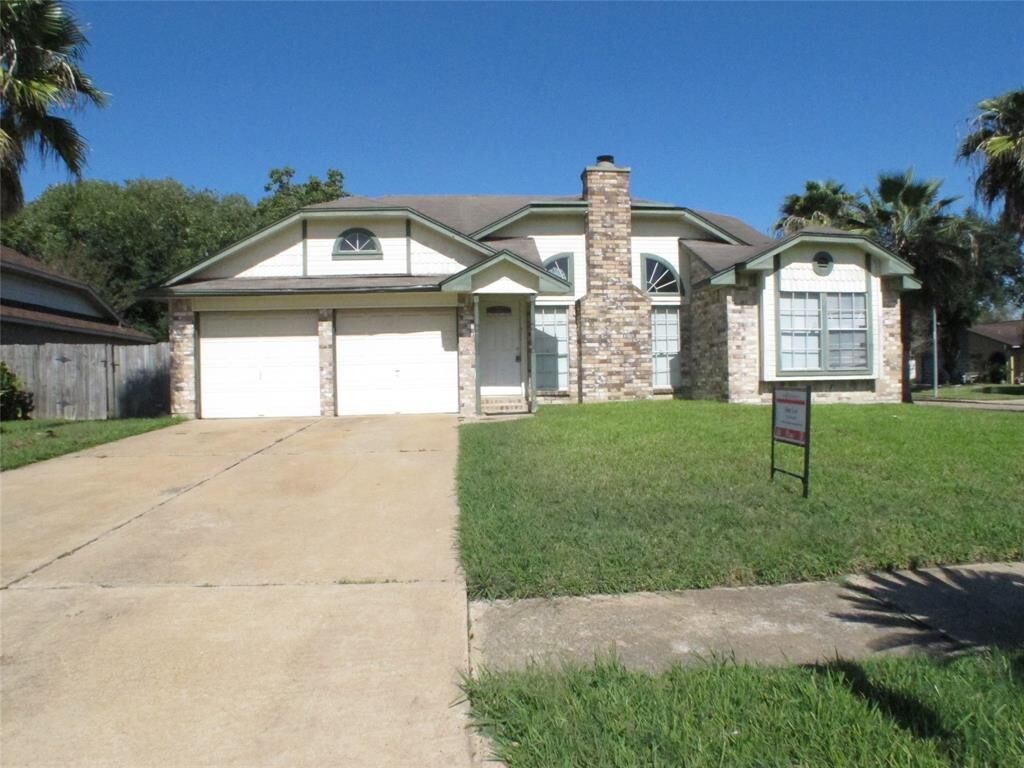 Primary Photo - 16802 Applecross Ln