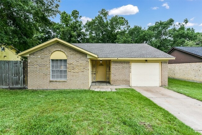 Photo - 10015 Valley Lake Dr House