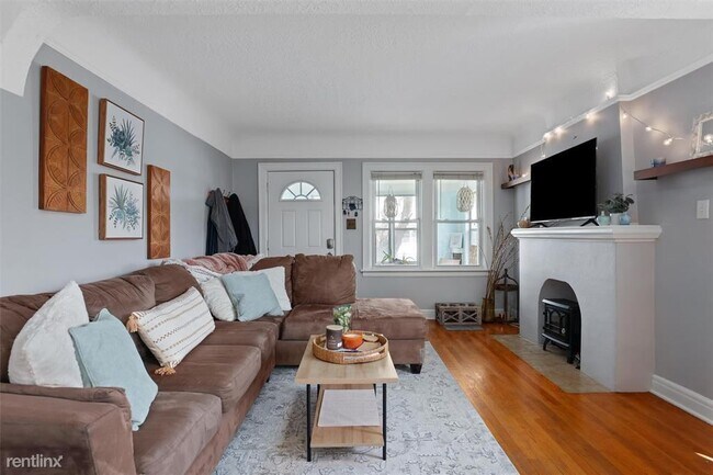 Building Photo - 3 br, 2 bath House - 1600 McLean Avenue