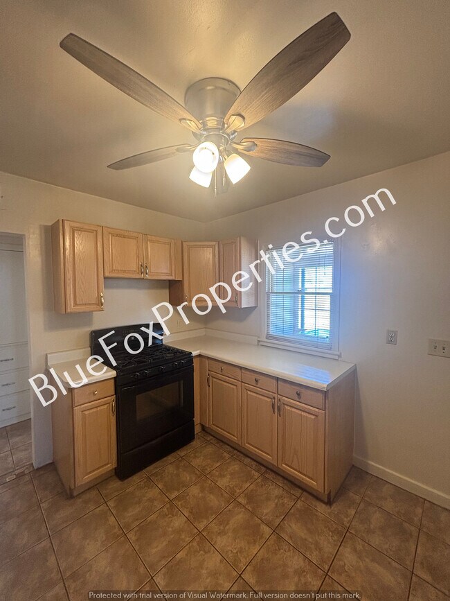 Foto del edificio - 4007 E 1st St