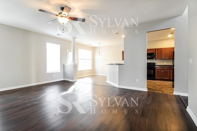 Building Photo - At Last, This Is What You Have Been Searching For!