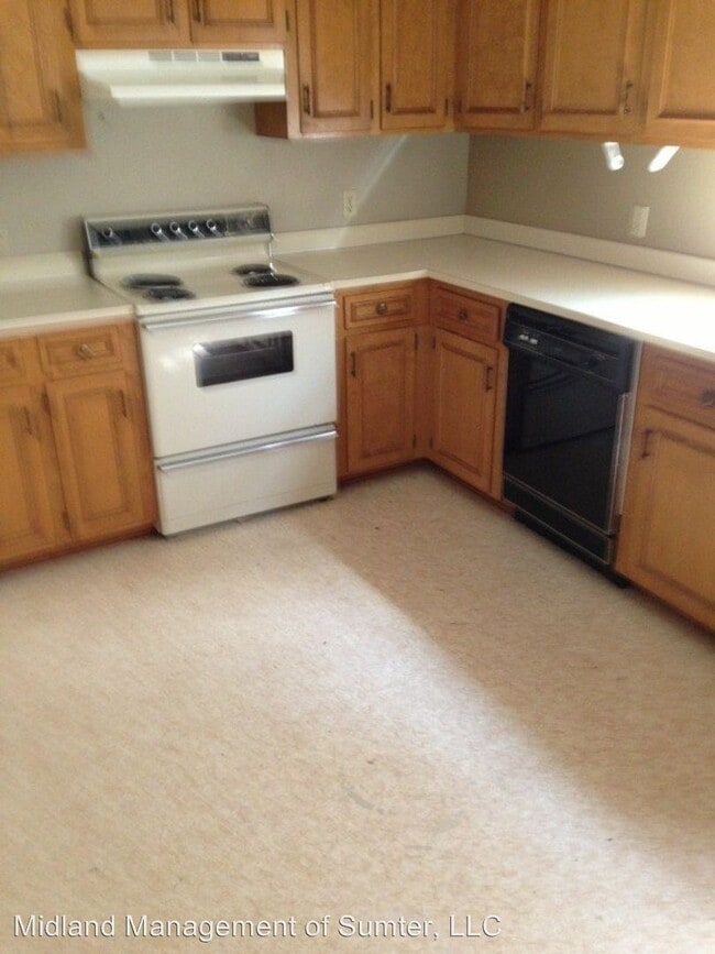 Building Photo - 2 br, 1.5 bath House - 882 Jessamine Trail