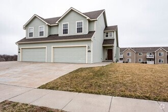 Building Photo - 2605 Kathie Dr