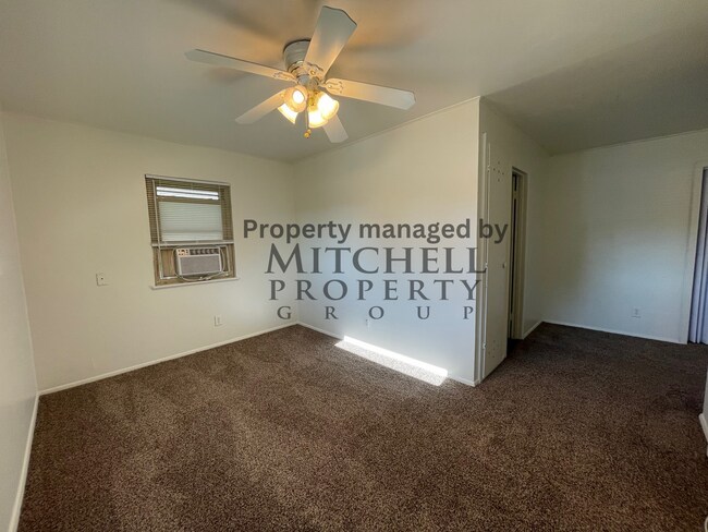 Foto del edificio - Cute 2 bed 1.5 bath in Avondale with a din...