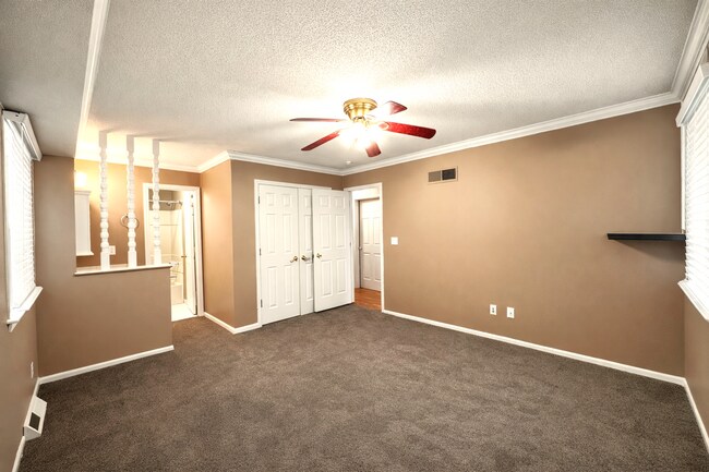 Foto del edificio - SEE IT NOW:Bright 3-Bed Home with Spacious Layout & Natural Light!