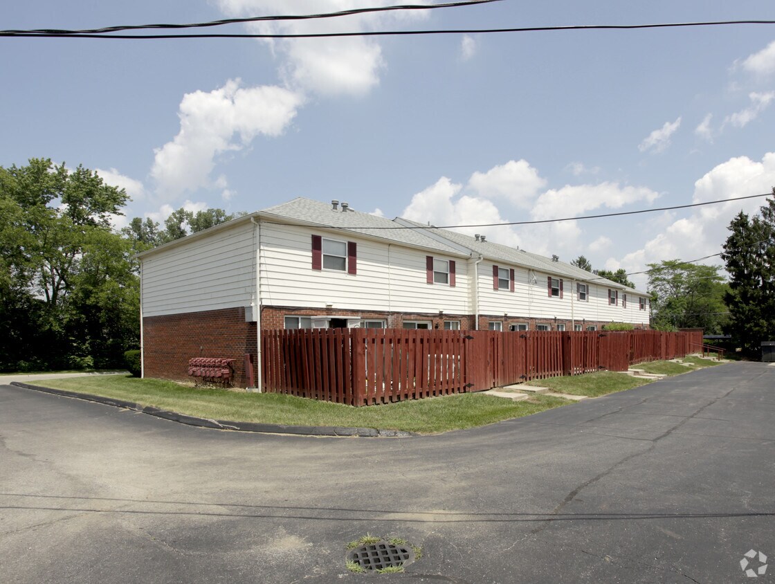 Foto del edificio - 1151-1165 Weybridge Rd