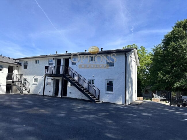 Building Photo - 605 Paines Ave NW