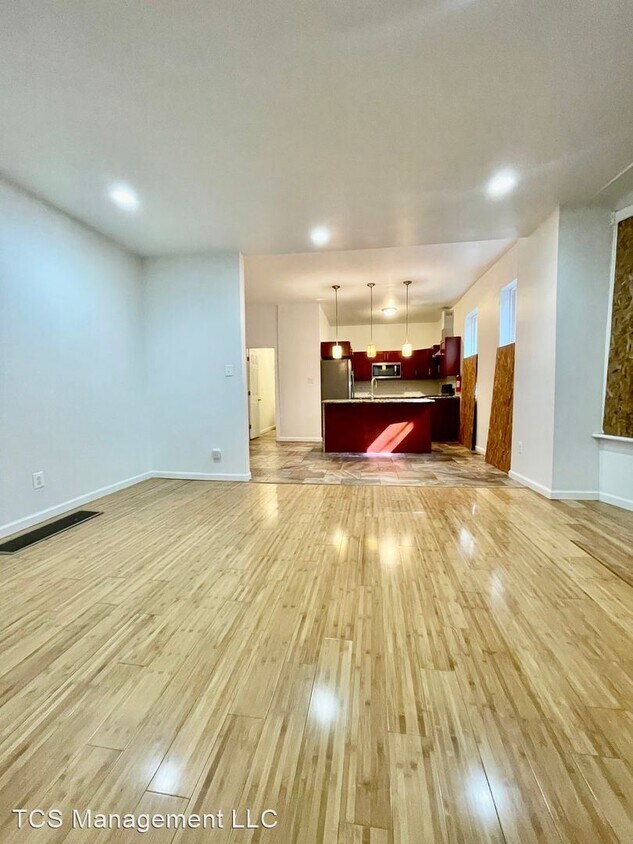 Foto principal - 5 br, 2 bath House - 5027 Haverford Avenue