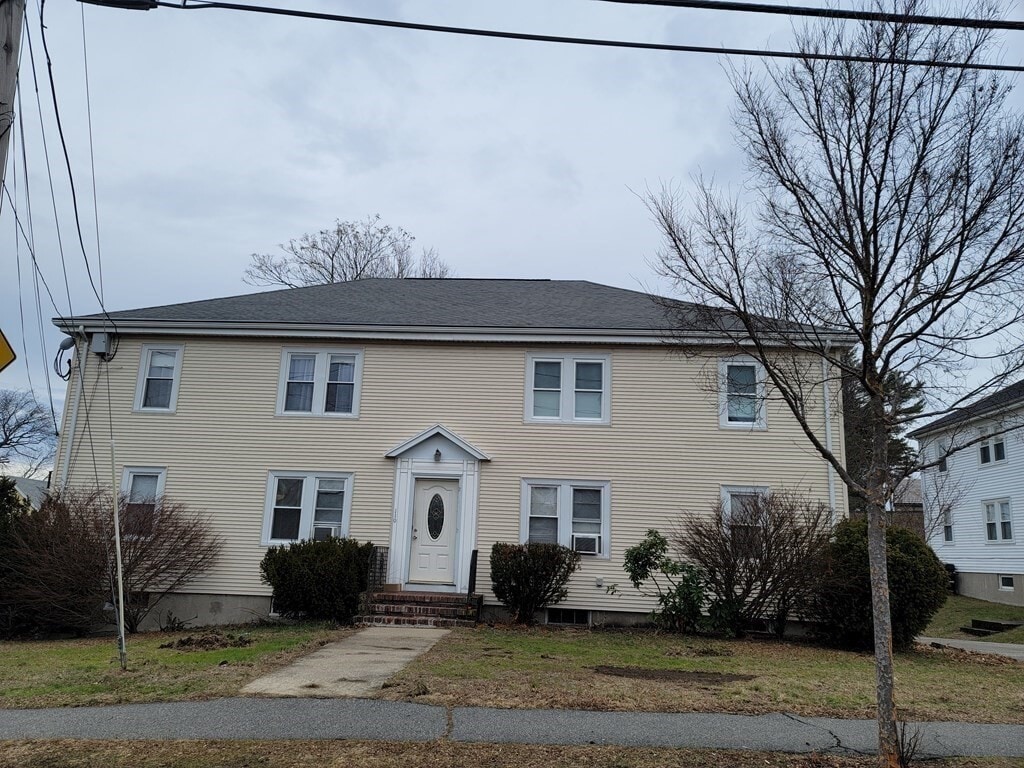Primary Photo - 110 Clay St