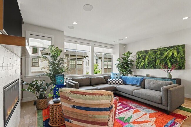 Foto del edificio - 2111 9th Ave W