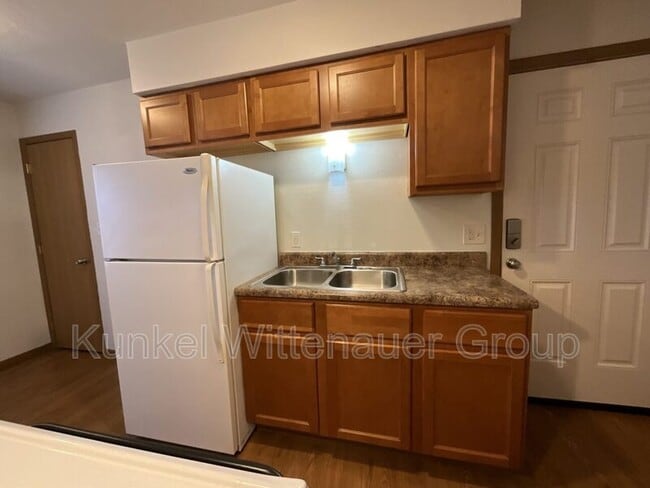 Building Photo - 1810-8 Jamestown Road