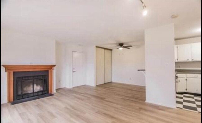 Foto del edificio - 1016 Thornton Ct
