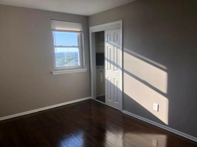 Foto del edificio - 5110 Palisade Ave