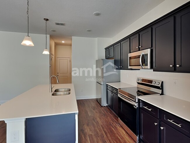 Building Photo - 2740 Ponds Trl