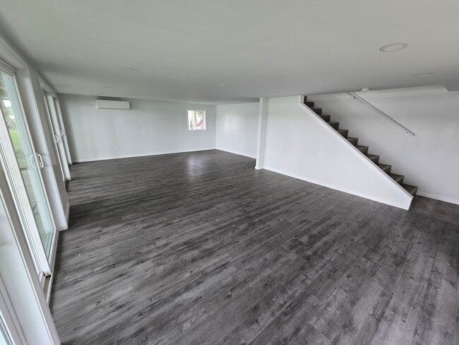 Building Photo - 5 N Vigue Shr Rd