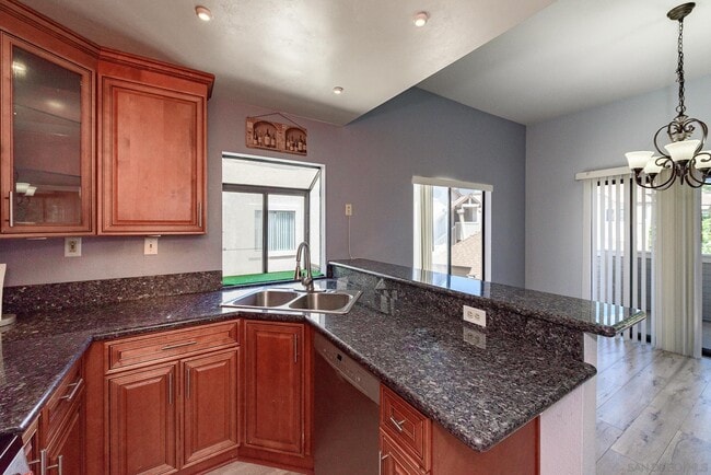 Building Photo - 4639 Executive Dr