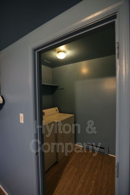 Building Photo - 21404 Chesterfield Ave
