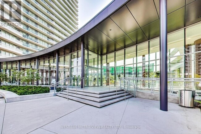 Building Photo - 115-2115 McMahon Dr