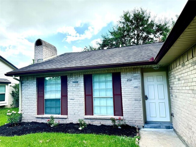 Foto del edificio - 2511 Maple Tree Ct