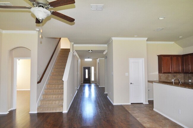 Building Photo - 3521 Twin Pines Dr