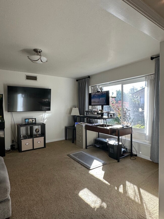 Foto del edificio - 2209 El Cejo Cir