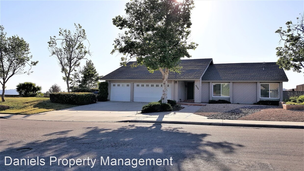 Foto principal - 3 br, 2 bath House - 8404 Sunview Drive