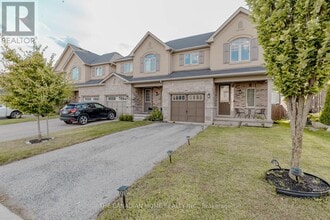 Building Photo - 49 Sexton Cres