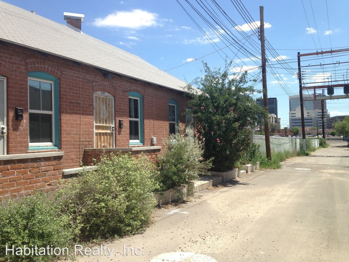 Foto principal - 534 N Ash Ave