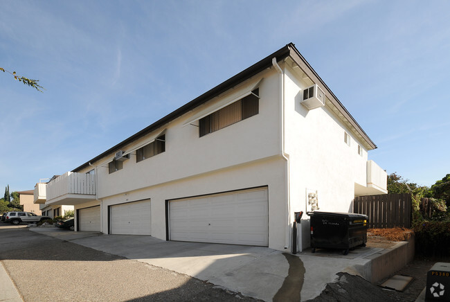 Building Photo - 1641 Via Mirada