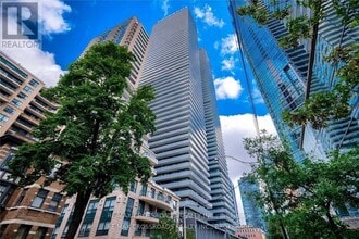 Building Photo - 42 Charles St E