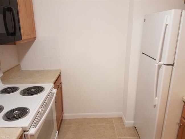 Building Photo - 252 Revere Beach Pkwy