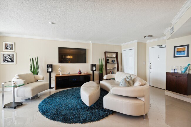 Foto del edificio - 5200 N Ocean Blvd