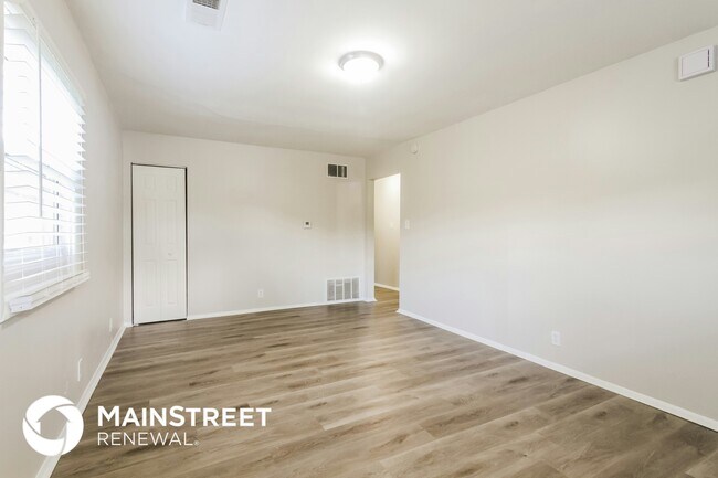 Foto del edificio - 1549 Nelson Ave