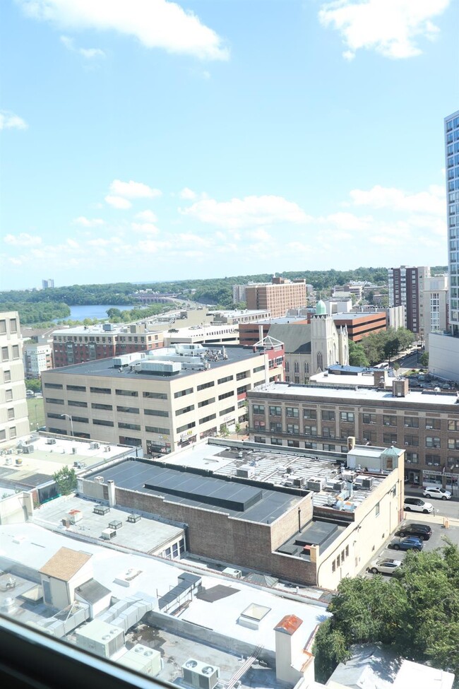 Foto del edificio - 1 Spring St