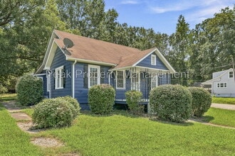 Building Photo - 2958 Winston Churchill Dr