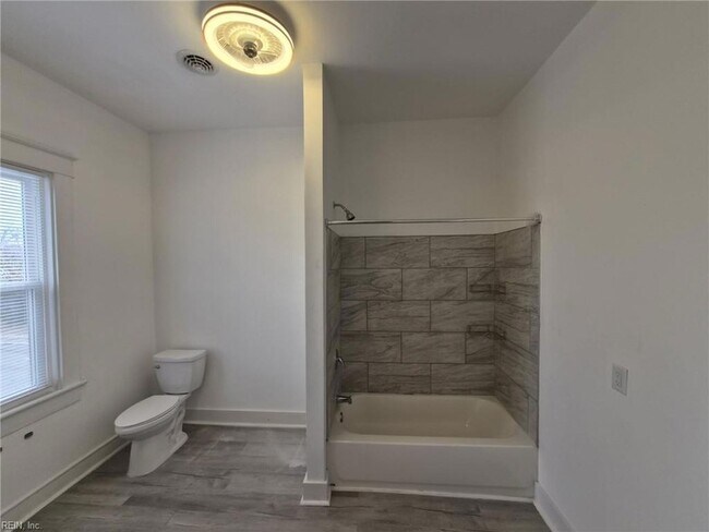 Foto del edificio - 351 51st St