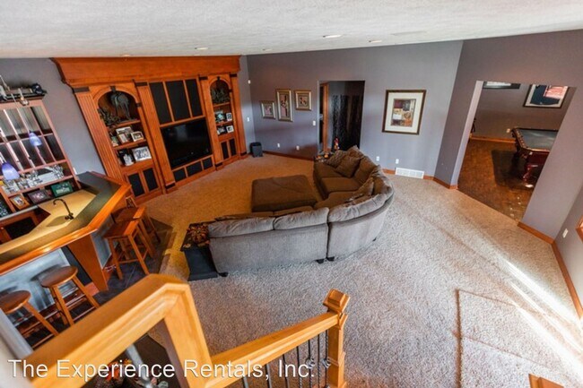 Foto del edificio - 6 br, 5 bath House - 5716 S Prairie View Ct